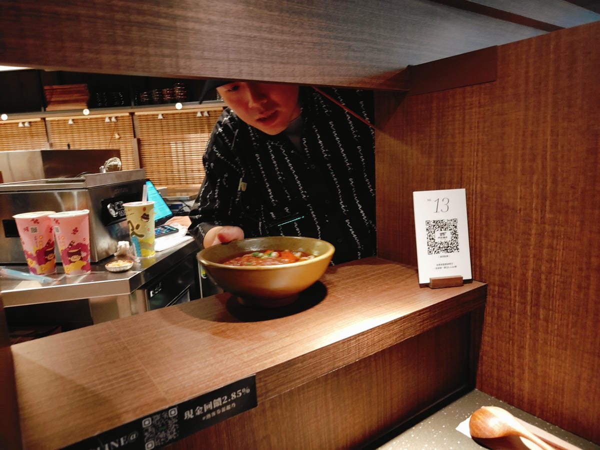 (台北萬華西門餐廳)門前隱味牛肉麵 西門漢口,有著最難預約之 (台北萬華西門餐廳)門前隱味牛肉麵 西門漢口,有著最難預約之