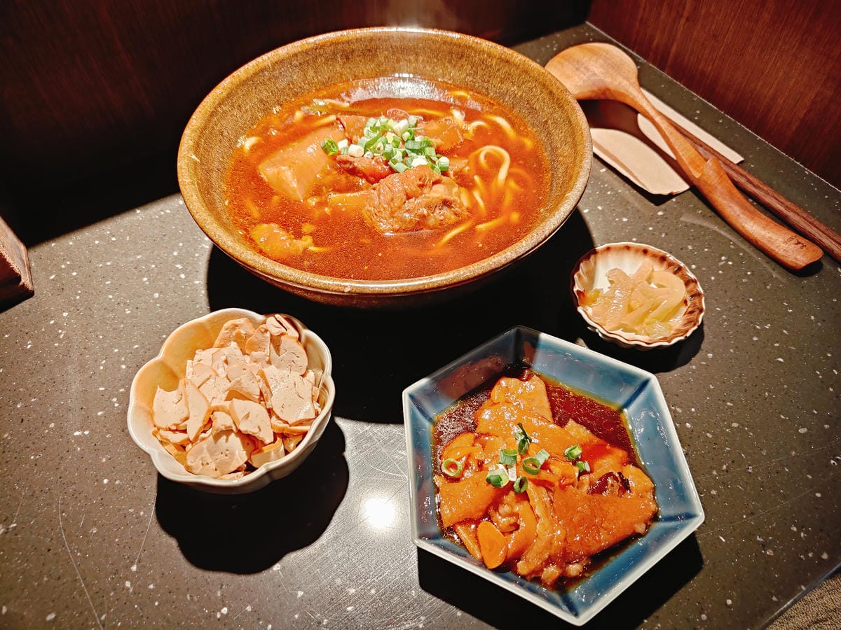 (台北萬華西門餐廳)門前隱味牛肉麵 西門漢口,有著最難預約之 (台北萬華西門餐廳)門前隱味牛肉麵 西門漢口,有著最難預約之