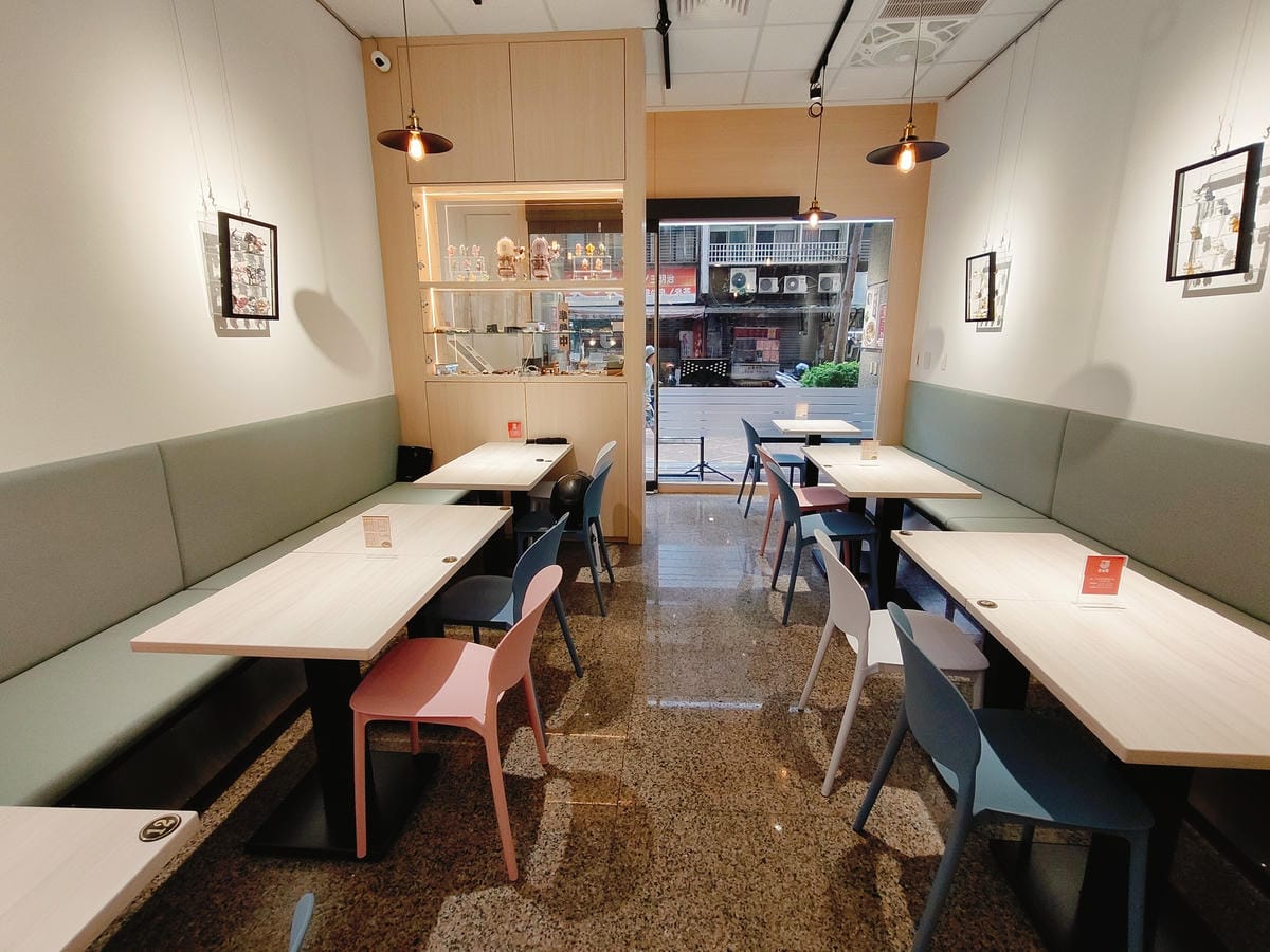(新北板橋美食)吉米頁-紅燒牛肉麵,板橋牛肉麵推薦,小菜也都 (新北板橋美食)吉米頁-紅燒牛肉麵,板橋牛肉麵推薦,小菜也都