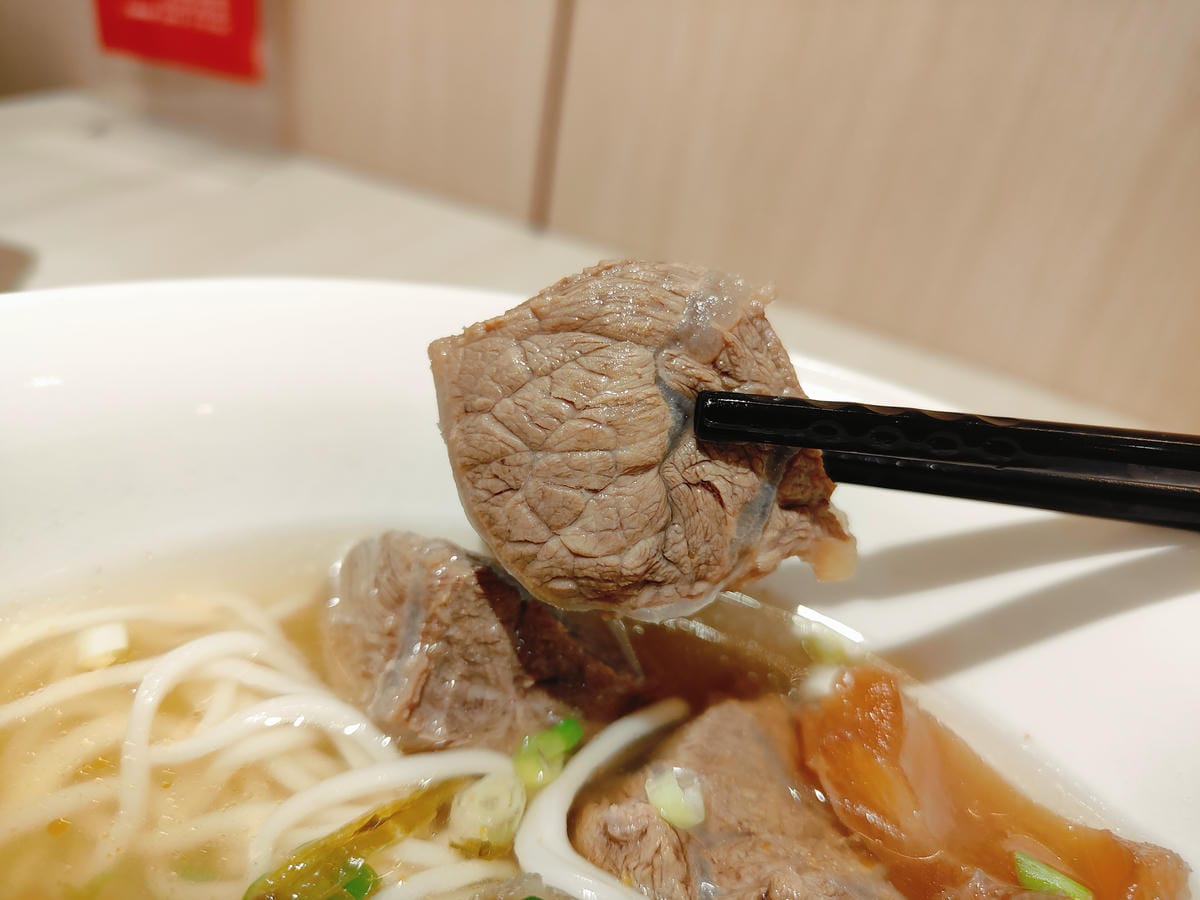 (新北板橋美食)吉米頁-紅燒牛肉麵,板橋牛肉麵推薦,小菜也都 (新北板橋美食)吉米頁-紅燒牛肉麵,板橋牛肉麵推薦,小菜也都