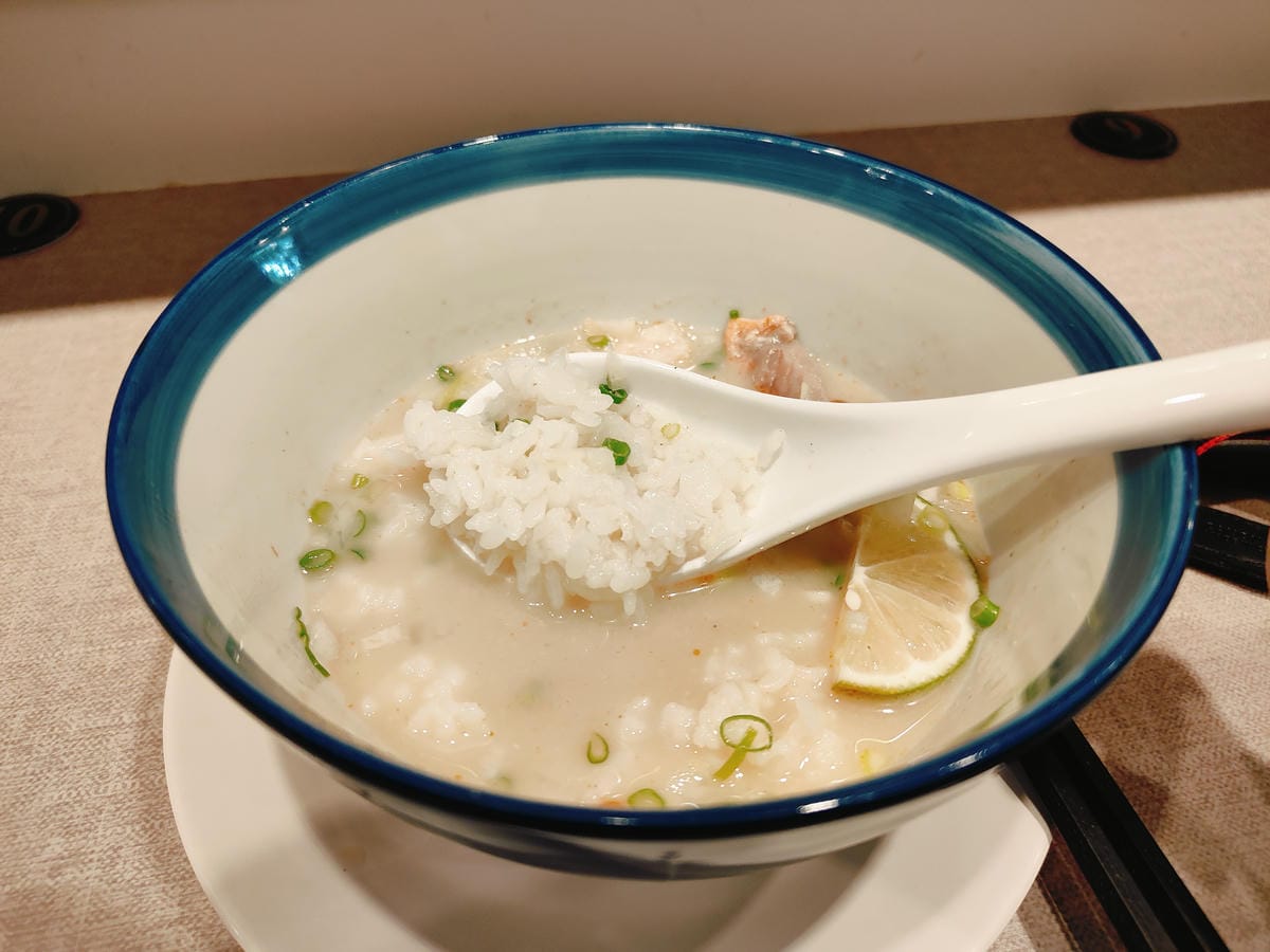 (新北板橋美食)創作麵坊鮭の大助-板橋店,使用100%鮭魚熬 (新北板橋美食)創作麵坊鮭の大助-板橋店,使用100%鮭魚熬