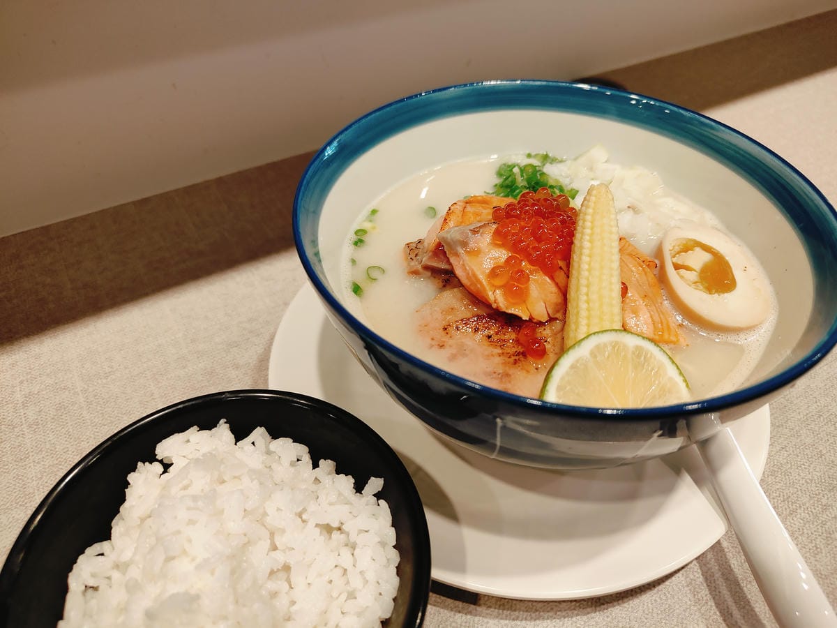 (新北板橋美食)創作麵坊鮭の大助-板橋店,使用100%鮭魚熬 (新北板橋美食)創作麵坊鮭の大助-板橋店,使用100%鮭魚熬