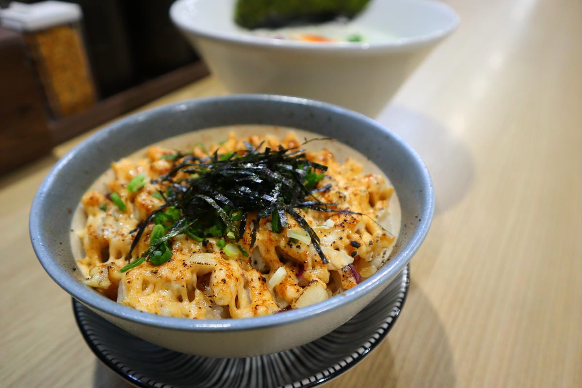 (新北板橋美食)捌玥。泡系雞白湯拉麵，板橋新開拉麵再加一，新
