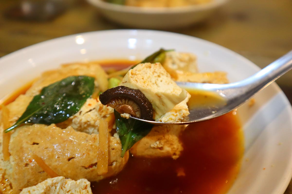 (台北中正美食)臭老闆現蒸臭豆腐-本店,南機場夜市必吃美食。 (台北中正美食)臭老闆現蒸臭豆腐-本店,南機場夜市必吃美食。