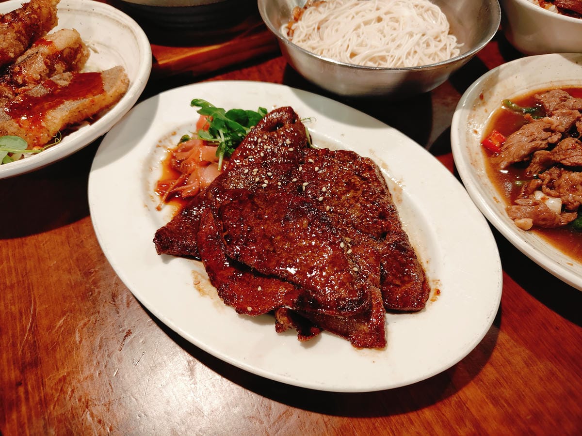 (台北大安美食)喫飯食堂,永康街聚餐首選。在地老字號台菜餐館 (台北大安美食)喫飯食堂,永康街聚餐首選。在地老字號台菜餐館