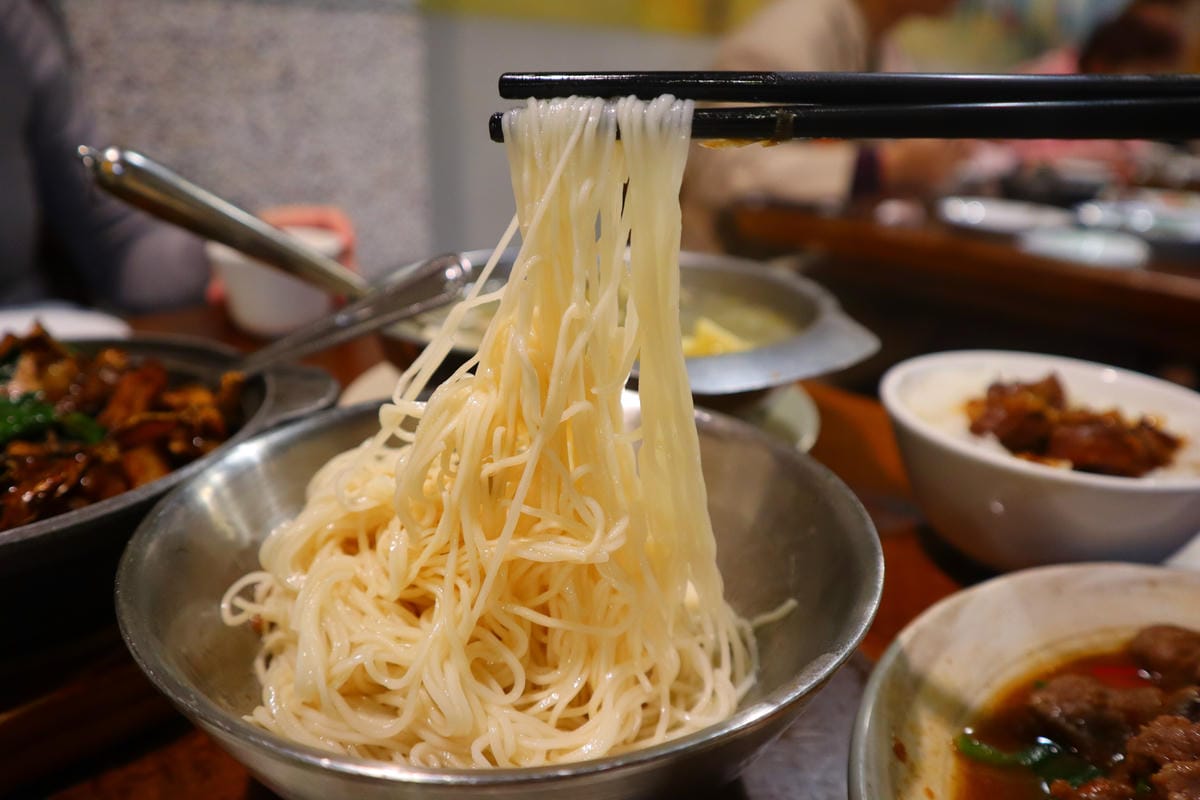 (台北大安美食)喫飯食堂,永康街聚餐首選。在地老字號台菜餐館 (台北大安美食)喫飯食堂,永康街聚餐首選。在地老字號台菜餐館