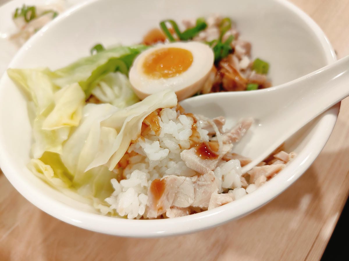 (新北板橋美食)咕咕雞湯麵屋 (新北板橋美食)咕咕雞湯麵屋