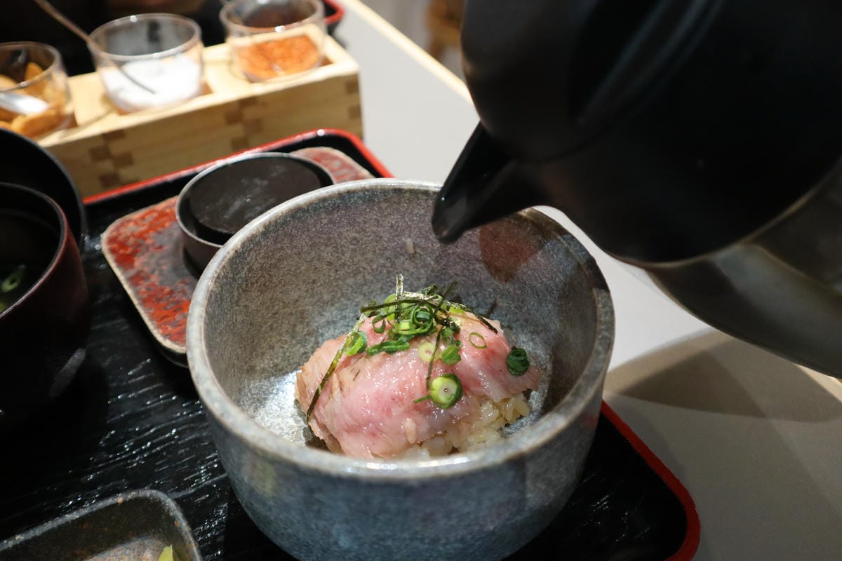 (福岡餐廳)黒毛和牛 博多牛まぶし 武蔵,近期超夯的超高CP (福岡餐廳)黒毛和牛 博多牛まぶし 武蔵,近期超夯的超高CP