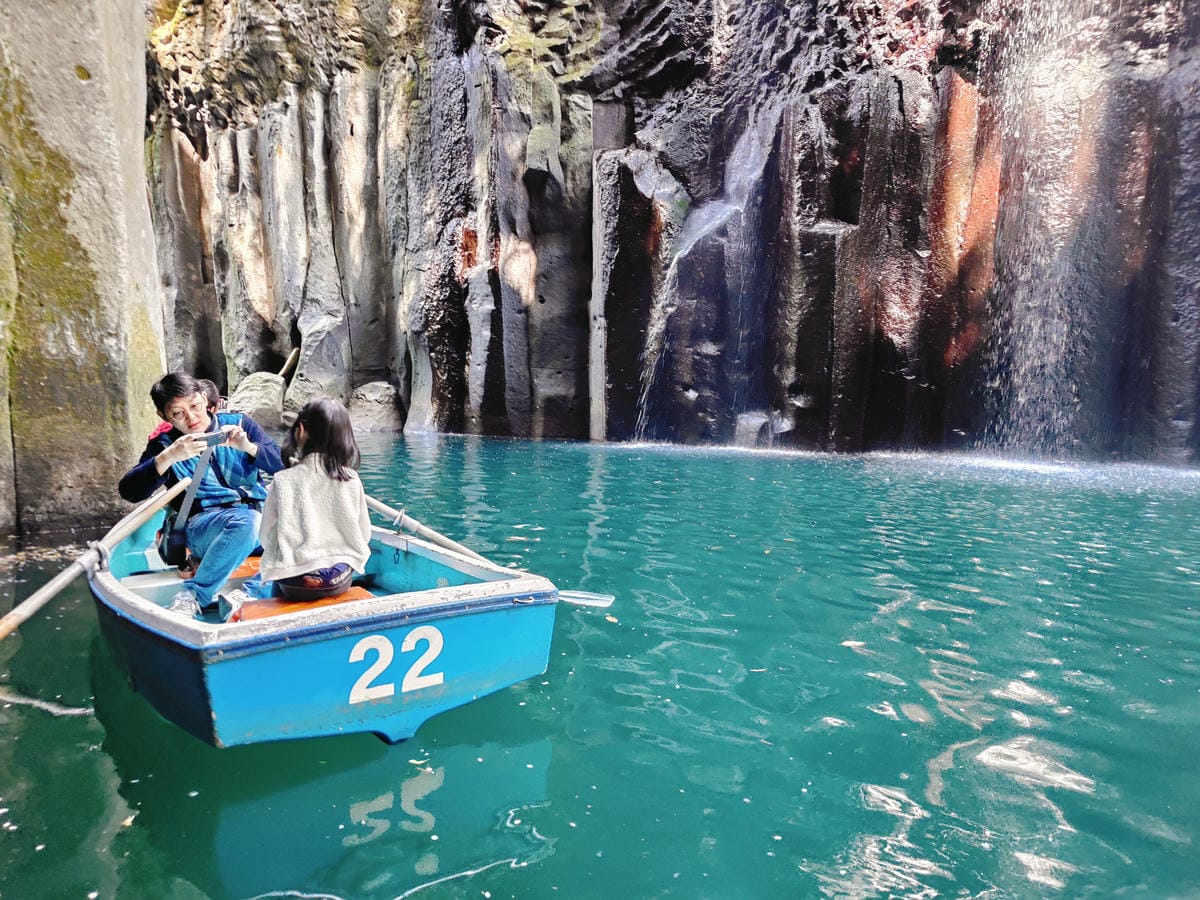 (日本宮崎旅遊)高千穗峽,絕不能錯過「真名井瀑布」,也是日本 (日本宮崎旅遊)高千穗峽,絕不能錯過「真名井瀑布」,也是日本