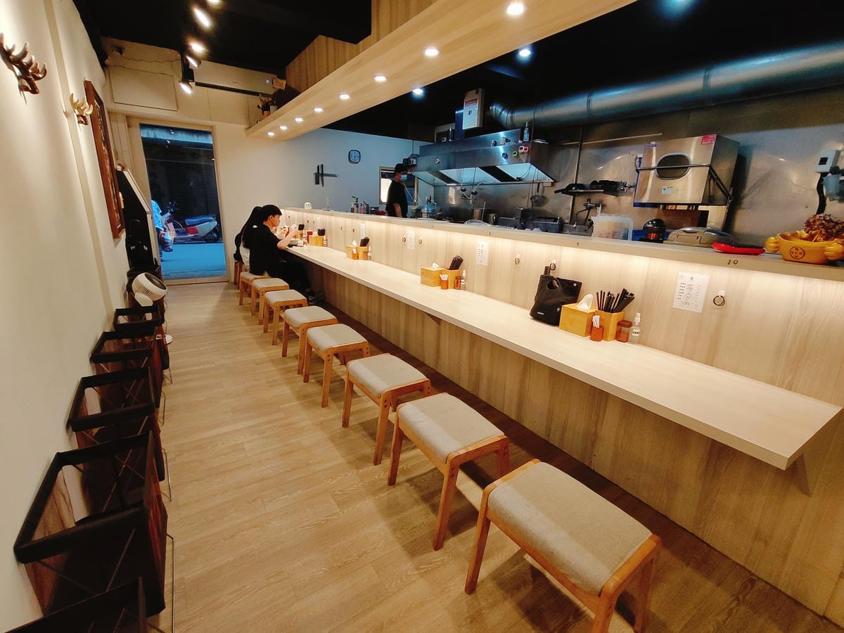 (新北板橋餐廳)麵屋饗,環境寬敞舒適,拉麵可客製湯頭與麵條, (新北板橋餐廳)麵屋饗,環境寬敞舒適,拉麵可客製湯頭與麵條,