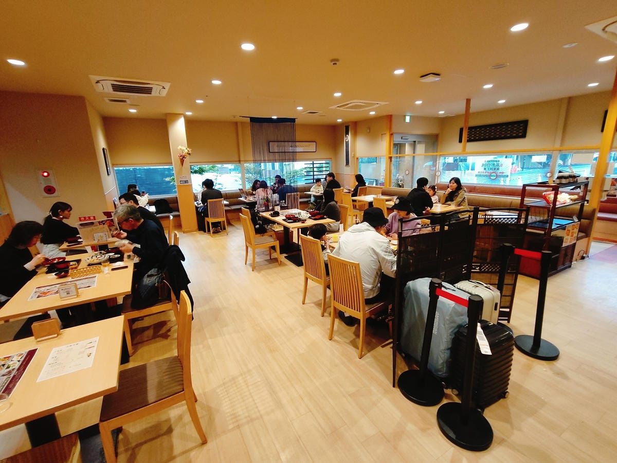 (大分餐廳)天丼 とよ常本店-お食事処 とよ常 別府本店。招 (大分餐廳)天丼 とよ常本店-お食事処 とよ常 別府本店。招