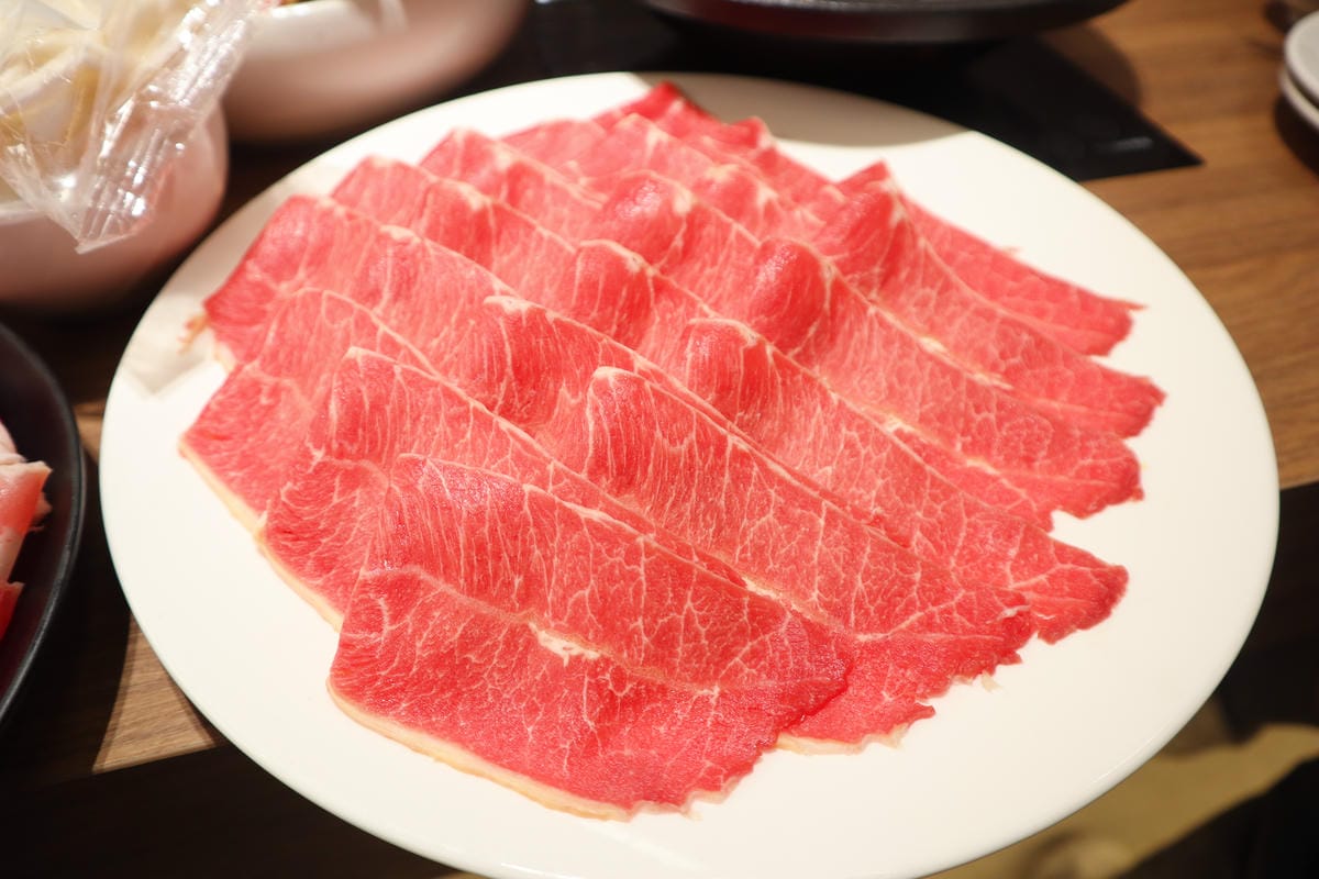 (新北新莊餐廳)萬客什鍋新莊店，來自台中的台式人氣火鍋店，有