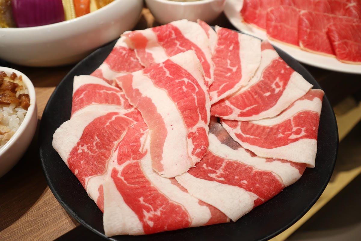 (新北新莊餐廳)萬客什鍋新莊店，來自台中的台式人氣火鍋店，有