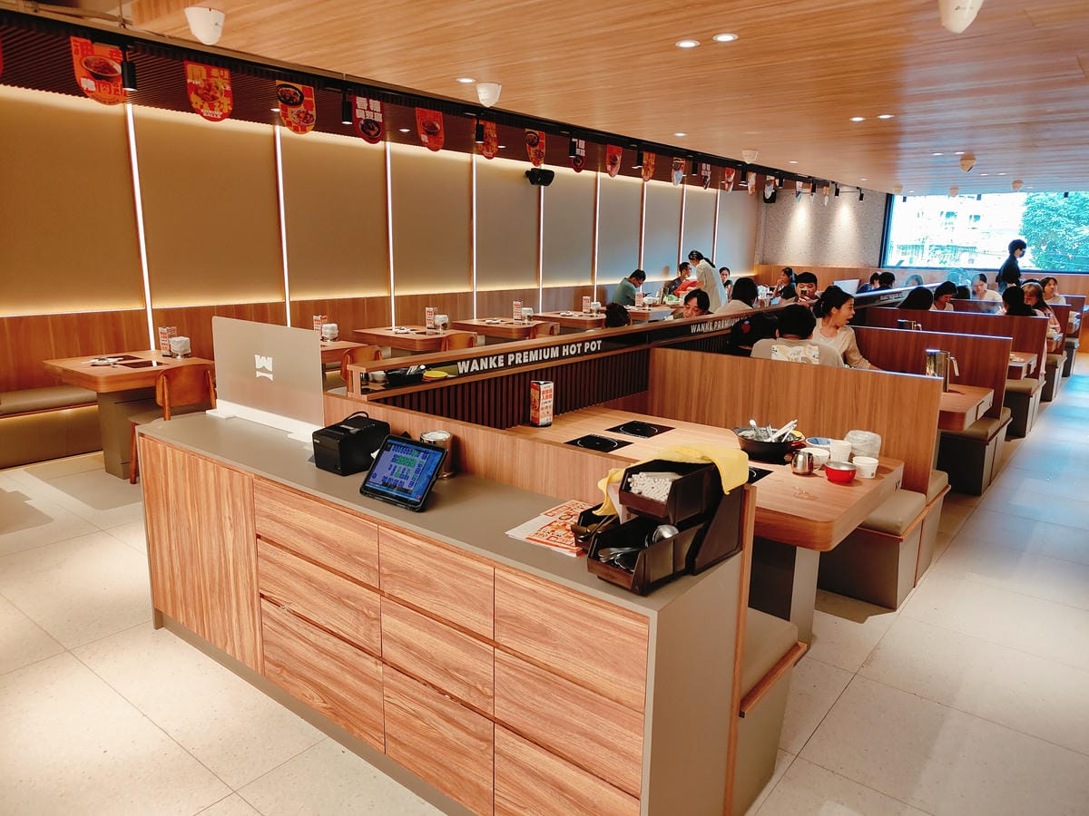 (新北新莊餐廳)萬客什鍋新莊店，來自台中的台式人氣火鍋店，有