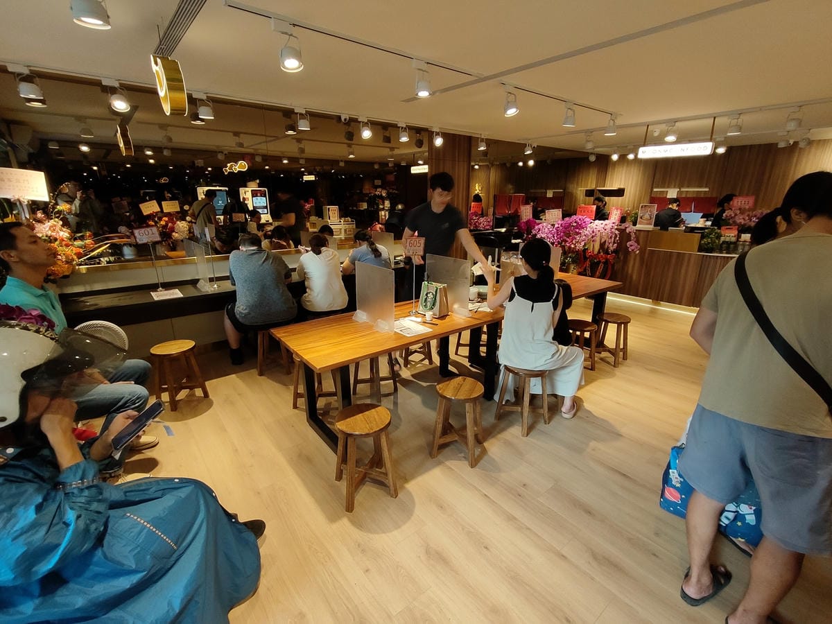 (新北新莊餐廳)雙月食品社 新莊中港店,心心念念的雙月食品社 (新北新莊餐廳)雙月食品社 新莊中港店,心心念念的雙月食品社