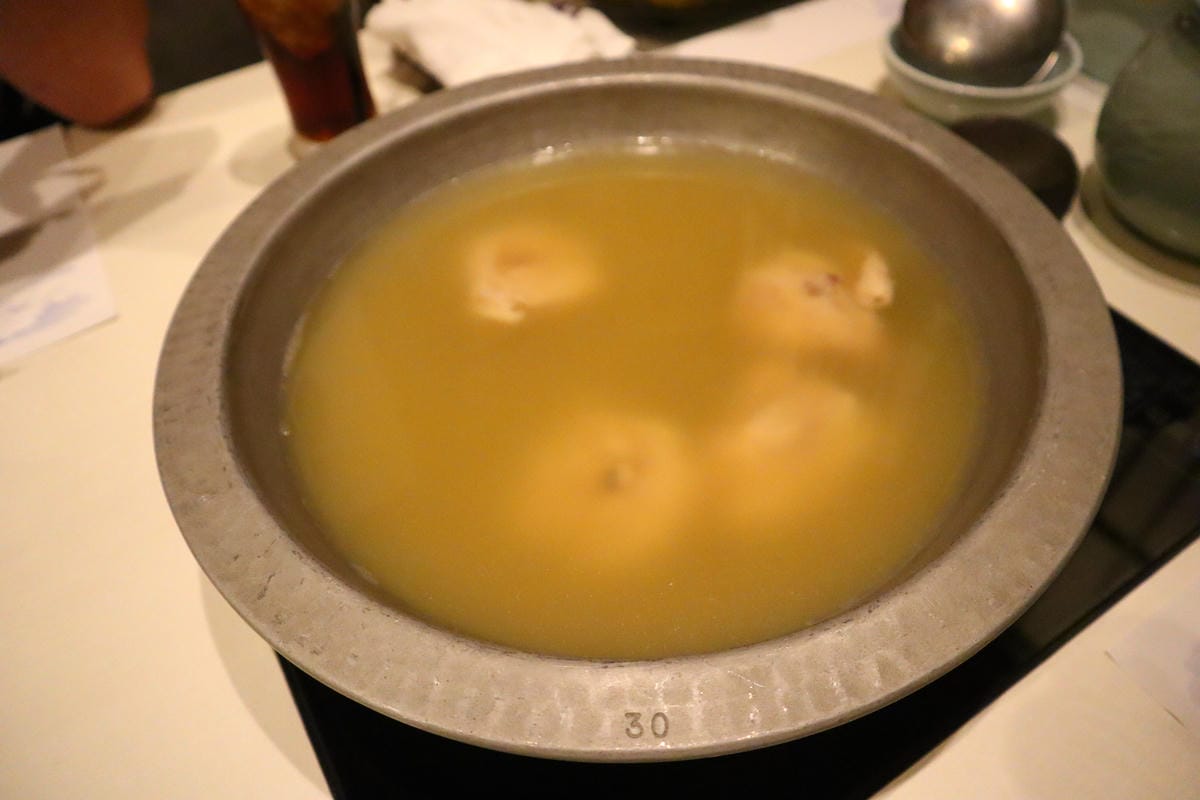 水炊料亭 博多華味鳥 天神店 水炊料亭 博多華味鳥 天神店