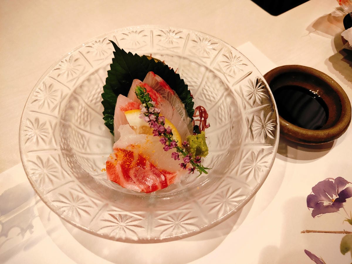 水炊料亭 博多華味鳥 天神店 水炊料亭 博多華味鳥 天神店