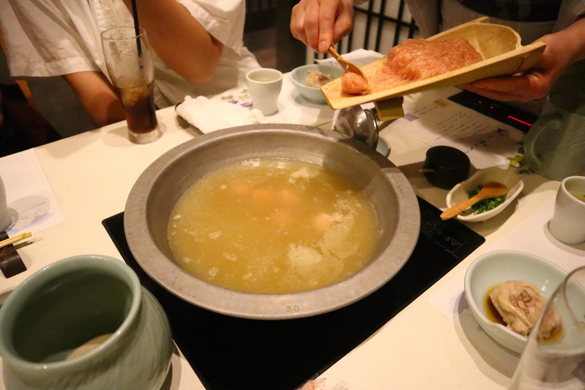 水炊料亭 博多華味鳥 天神店 水炊料亭 博多華味鳥 天神店