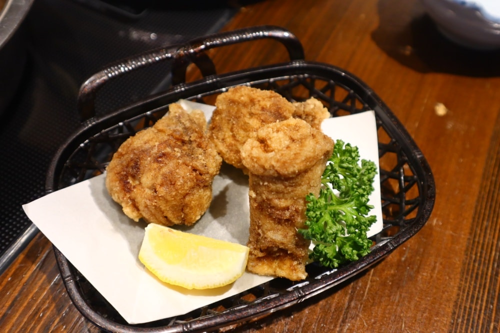 (兵庫餐廳)ふぐ幸-河豚料理餐廳，姬路商店街必吃美食。新鮮河豚生魚片Q彈，火鍋雜炊湯頭鮮甜。近JR姬路站。