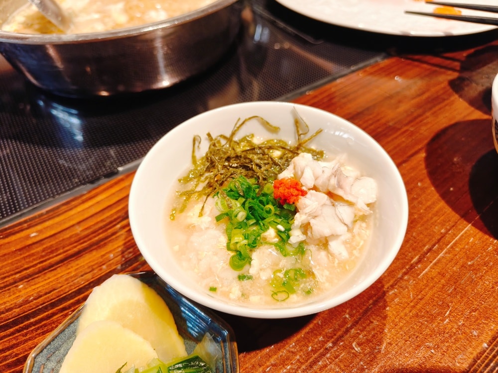 (兵庫餐廳)ふぐ幸-河豚料理餐廳，姬路商店街必吃美食。新鮮河豚生魚片Q彈，火鍋雜炊湯頭鮮甜。近JR姬路站。